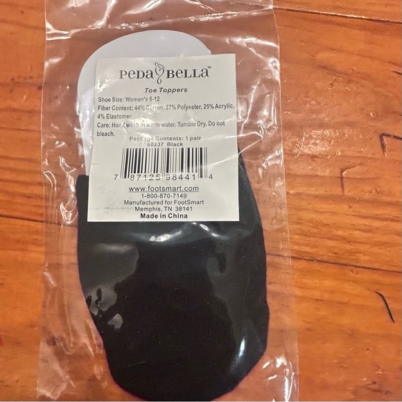 NWT Size 6-12 Peda Bella black toe covers - Picture 5 of 7